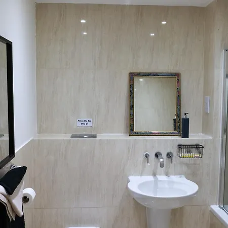 Centrally Located 1br Near Edg Cricket, Of Bham, Priory Hospital & Cannon Hill Park Apartamento *
